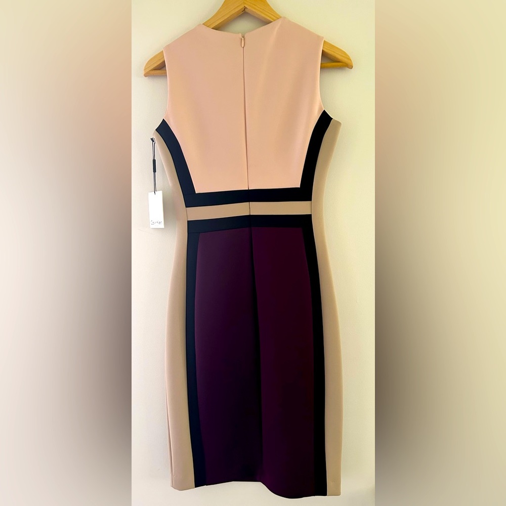 Calvin Klein
Purple Colorblock Classic Sheath Dress